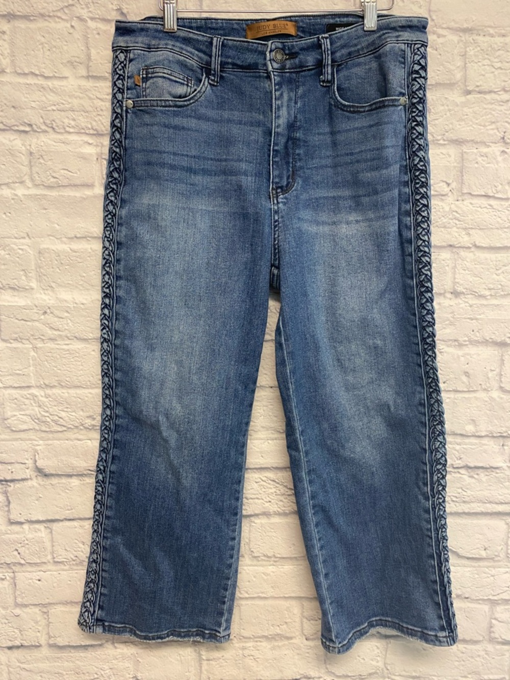 Judy Blue High Waist Cropped Jeans with Braided Side Trim Size 31 - Picture 3 of 13